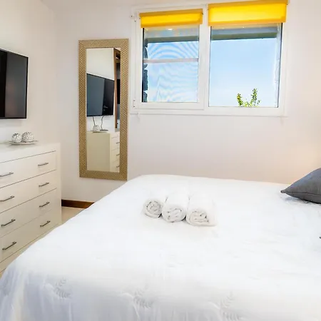 Hotel Momentos, Gomez