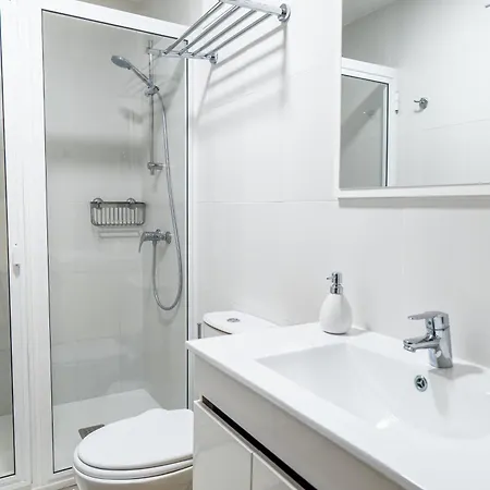 Ξενοδοχείο Momentos, Gomez