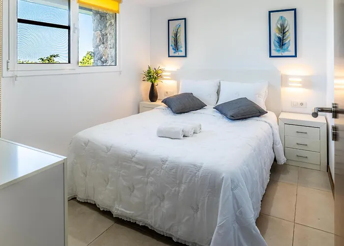 Otel Momentos, Gomez La Orotava