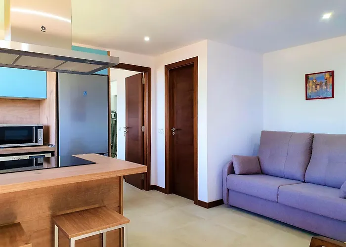 Momentos, Gomez 酒店 *