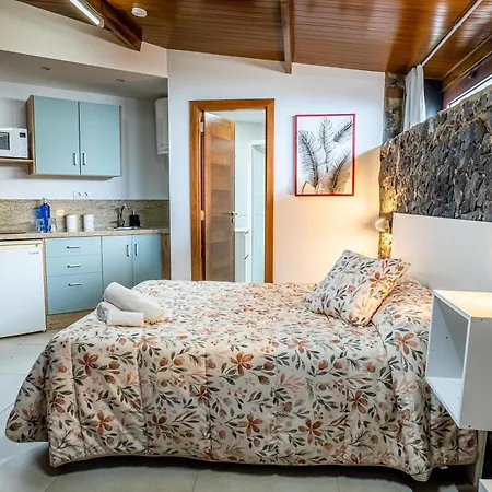 Momentos, Gomez * La Orotava