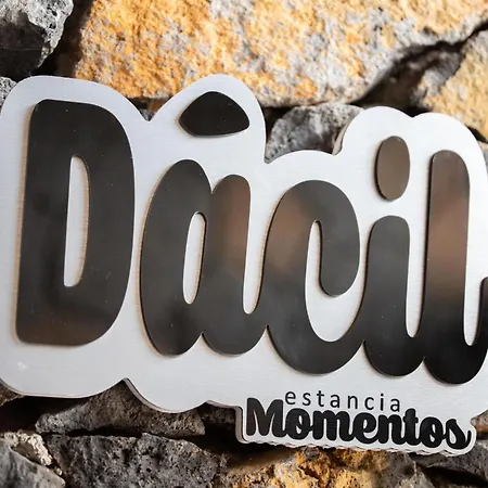 Momentos, Gomez Otel *