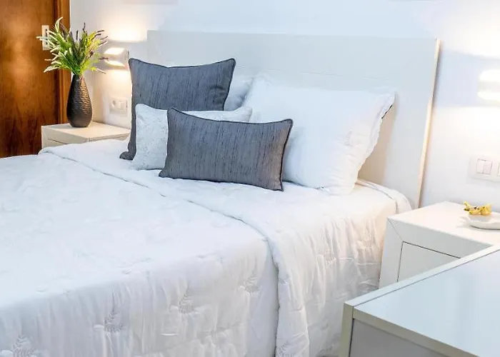 ホテル Momentos, Gomez